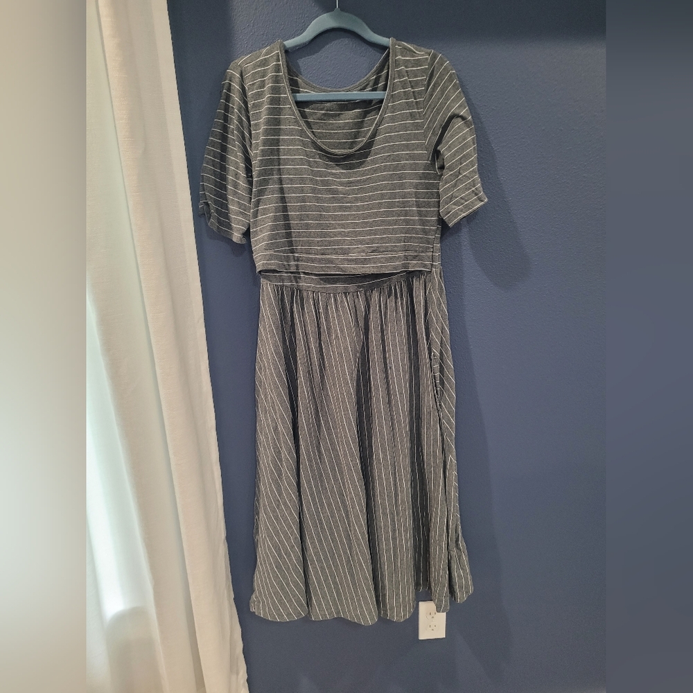 Latched Mama Midi Dress, Gray, L